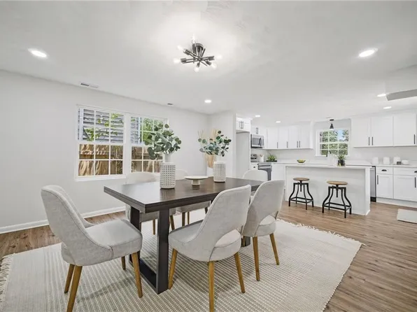 105 Wythe Crescent Dr, Hampton, VA 23661