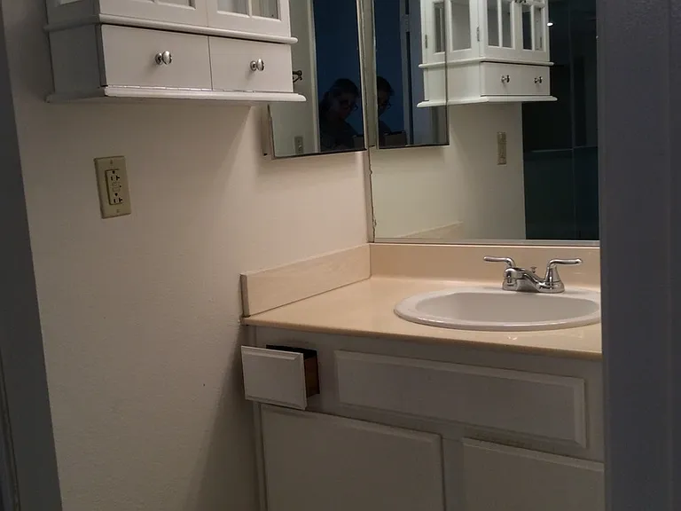 5143 Bakman Ave #102 — Photo 10