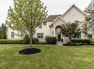 6842 Meadow Glen Dr, Westerville, OH 43082