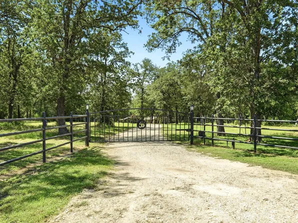 1893 County Road 306, Rockdale, TX 76567