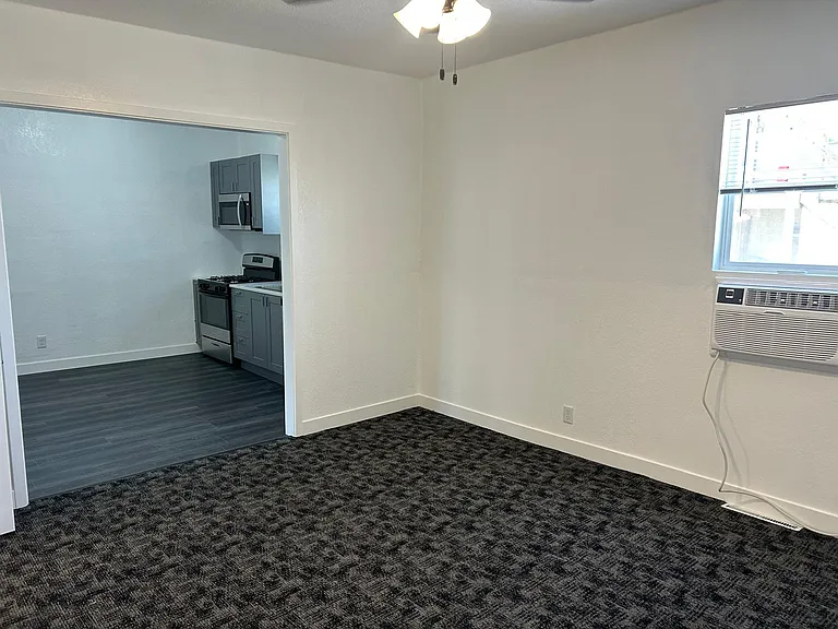 420 W Capitol Ave #1 — Photo 3