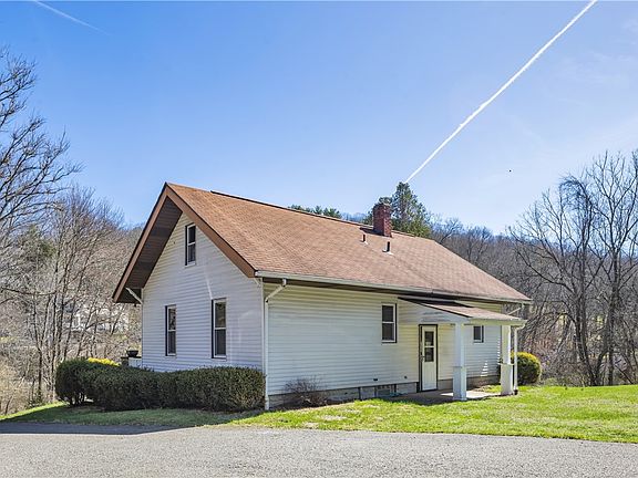 5th image of 2450 Pleuchel Rd