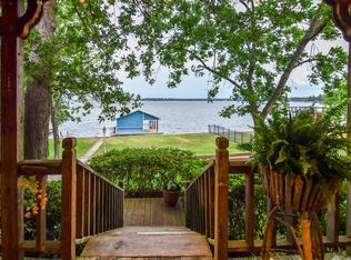 165 S Lakeside Dr, Trinity, TX 75862