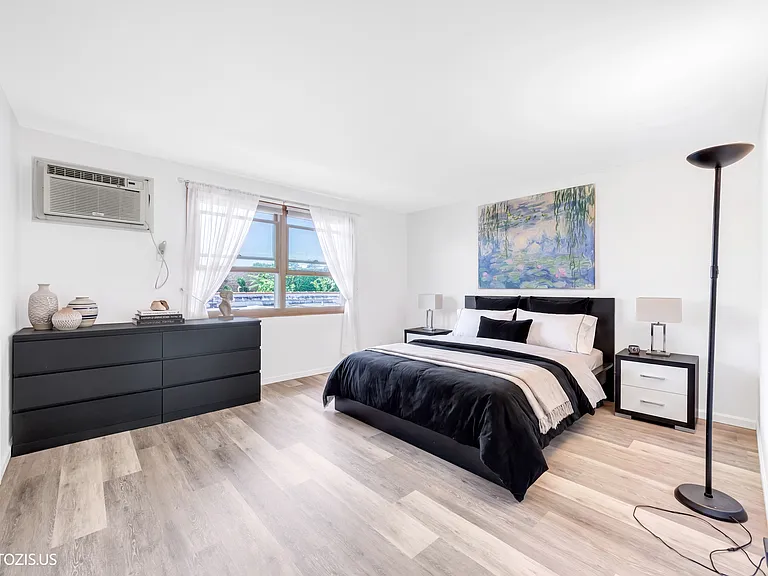 Master Bedroom, Virtually Staged