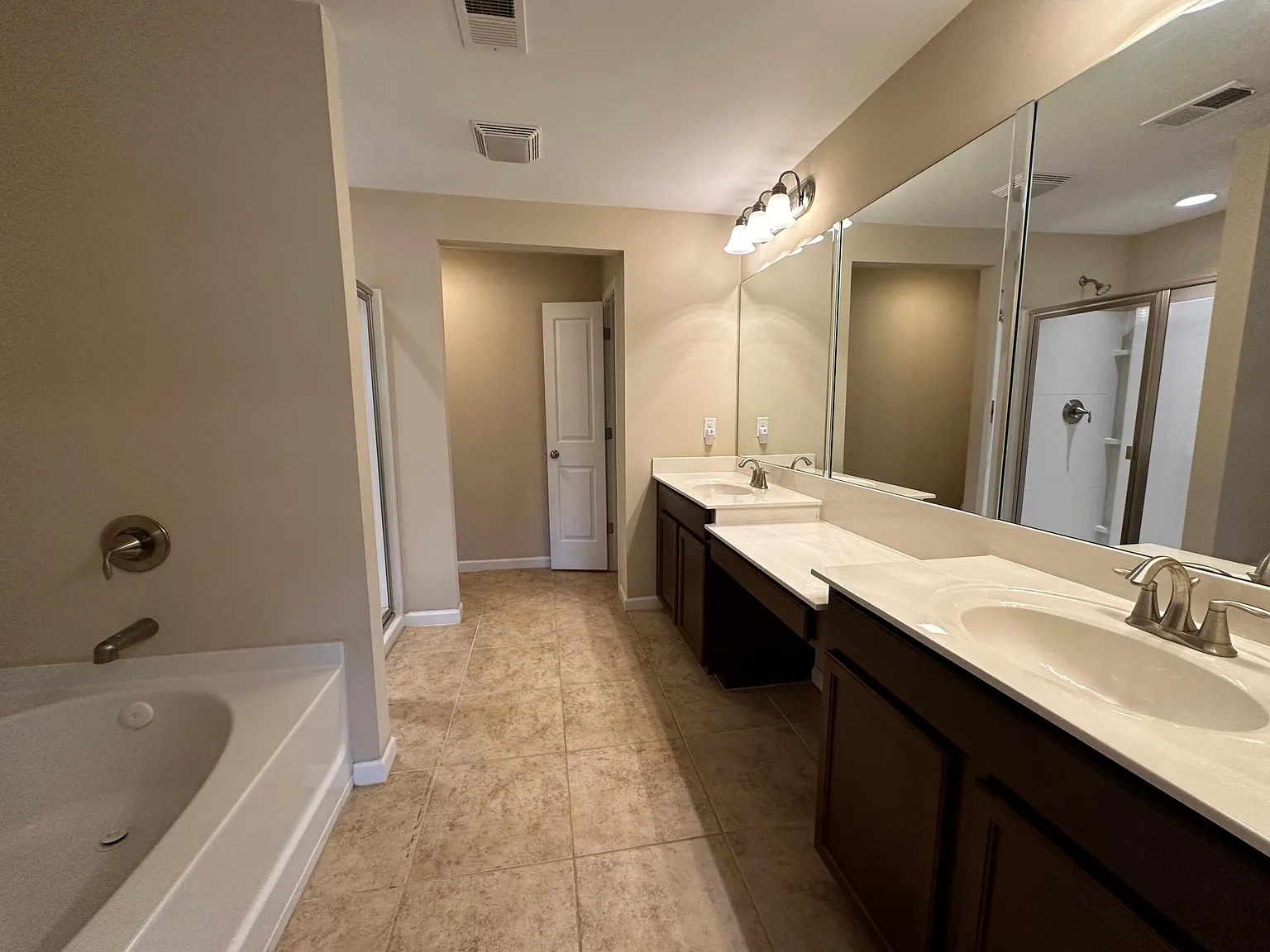 4380 Cedar Bridge Walk — Photo 2