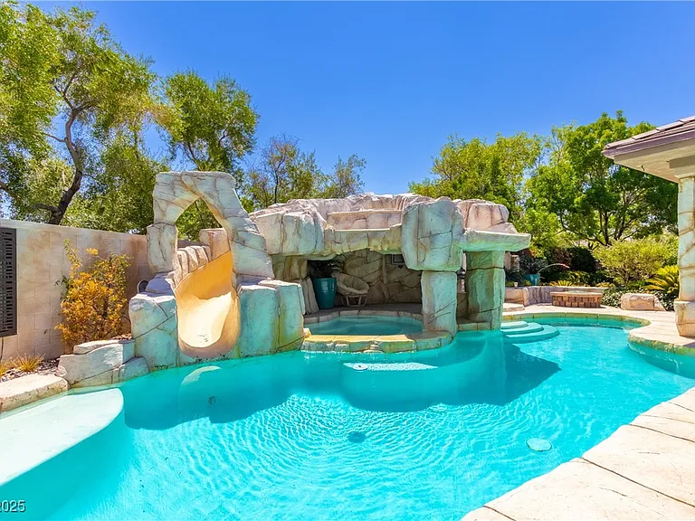 2960 American River Ln — Photo 9
