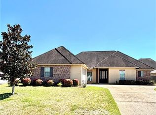 760 Mirabella Ln, Covington, LA 70433