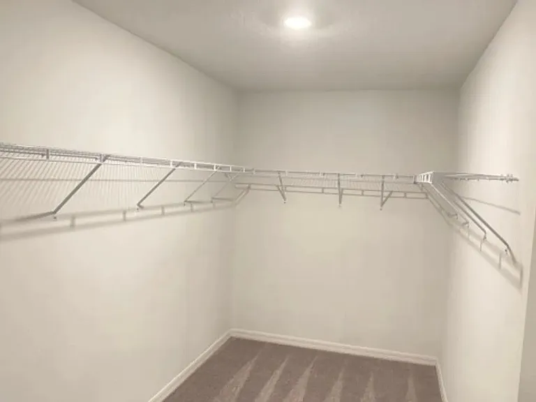 16628 Delia St — Photo 12