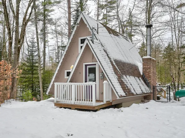 51 Lake Pine Circle, Conway, NH 03813