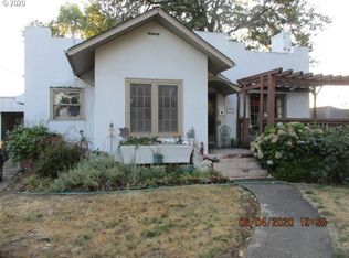 354 W Casey St, Roseburg, OR 97470