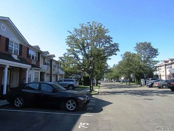 2nd image of 8275 Country Pointe Cir