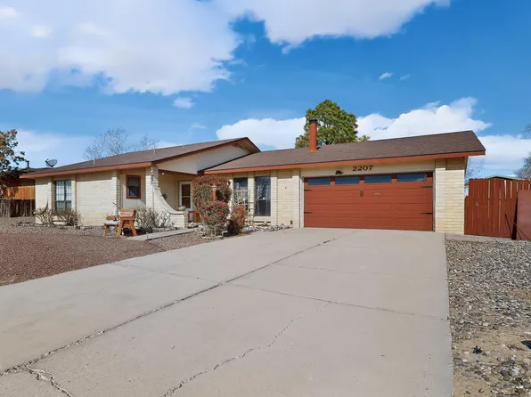 2207 Spruce Needle Rd SE, Rio Rancho, NM 87124
