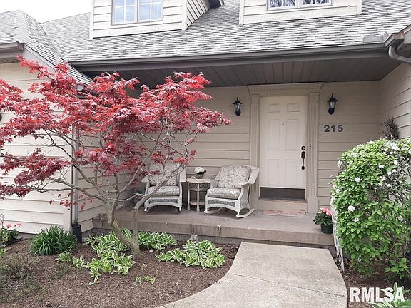 3rd image of 215 Knollaire Dr
