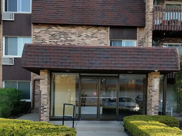 910 E Old Willow Rd APT 107, Prospect Heights, IL 60070
