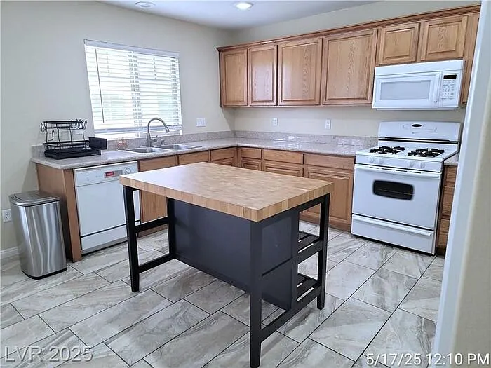 316 Fountain Crossing Ln — Photo 14