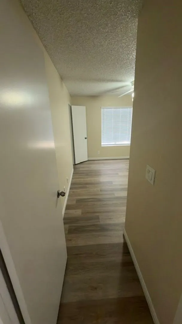2 Bedroom Condo! — Photo 4