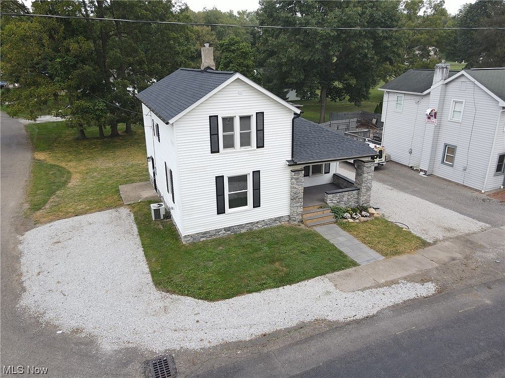 360 Locust St N, Canal Fulton, OH 44614 Zillow