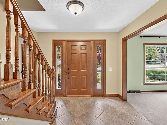 5th image of 2338 Cheshire Woods Rd