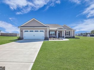 302 Parkersburg Ln, Statesboro, GA 30458