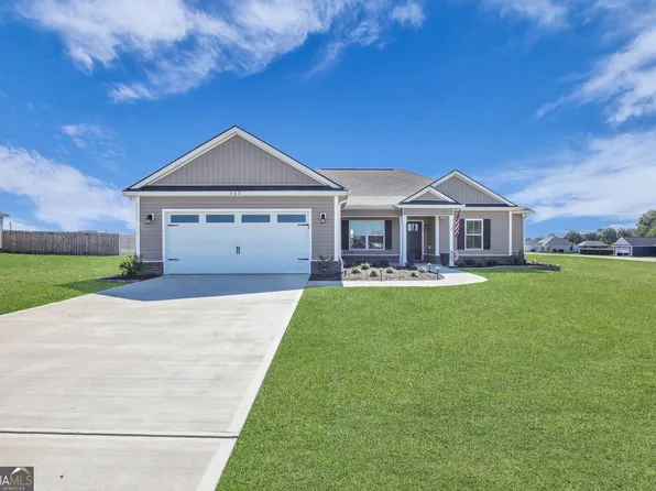302 Parkersburg Ln, Statesboro, GA 30458