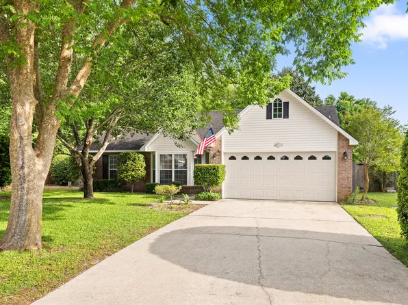 4577 Castlewood Ln, Niceville, FL 32578