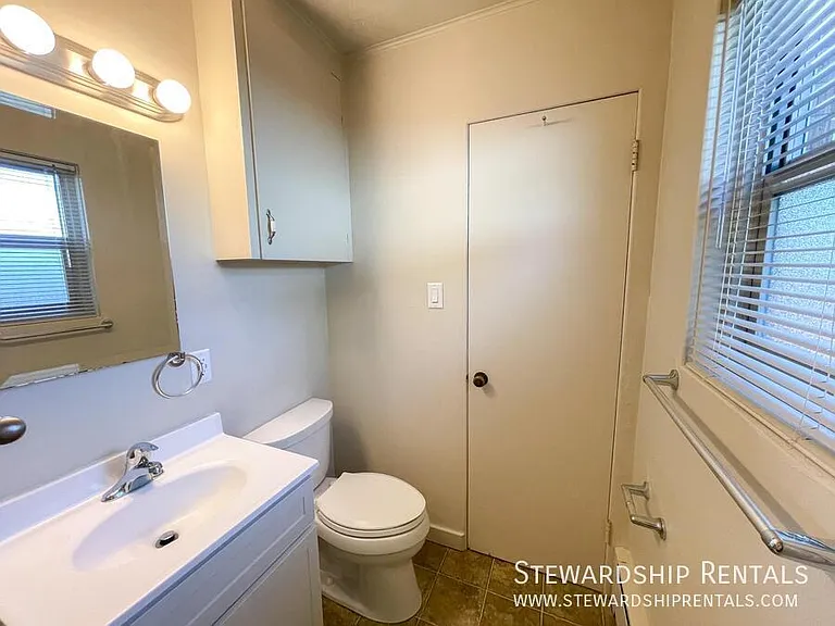 942 E 18th Ave #5 — Photo 15