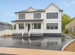 437 Sunrise Hwy APT 2, West Babylon, NY 11704
