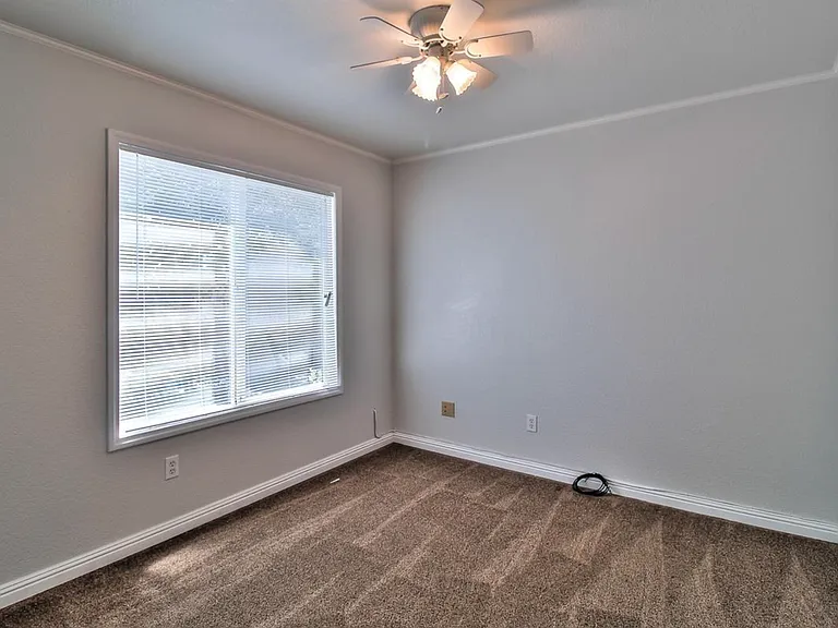 4522 Peacock Ct — Photo 13