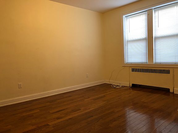 5th image of 92 Highland Ave #16E