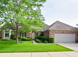2567 Chedworth Ct, Northbrook, IL