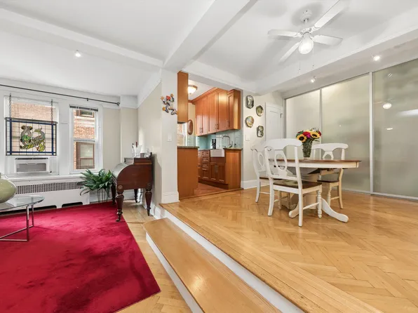 336 West End Avenue image 1 of 17