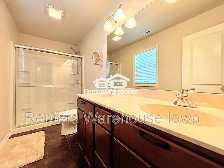 52 SE Booth Ave — Photo 19