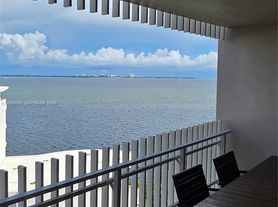 3 Grove Isle Dr, Miami, FL