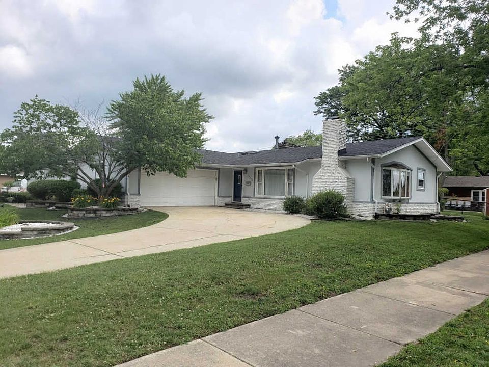 1st image of 15245 Las Flores Ln