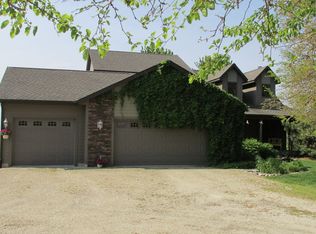 2044 N 4650th Rd, Leland, IL 60531