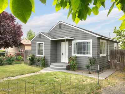 1205 Kearney Ave, Sunnyside, WA, 98944