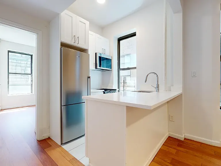158 W 84th St #2C — Photo 2