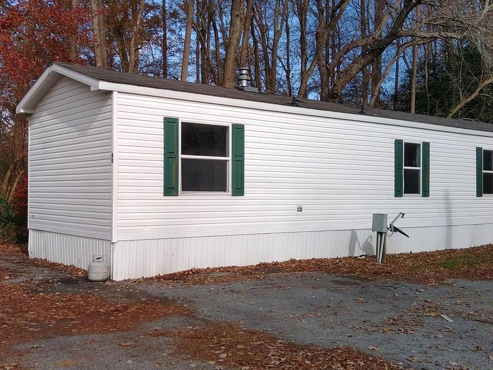 2nd image of 49 Four Acre Dr