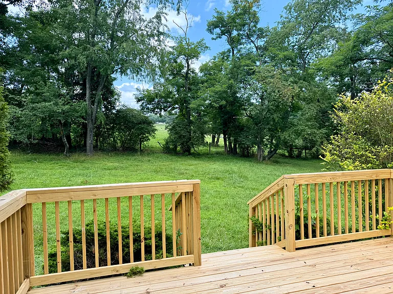 175 Highland Cir — Photo 45