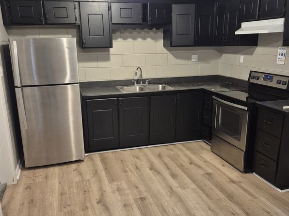 52 S 10th St