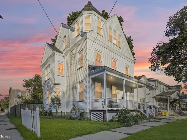 902 Revere Ave, Trenton, NJ 08629