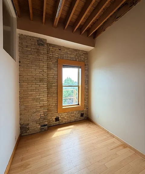 714 S 2nd St #2 — Photo 5