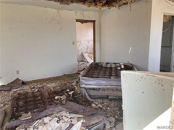 5th image of 4590 W Imperial Drive