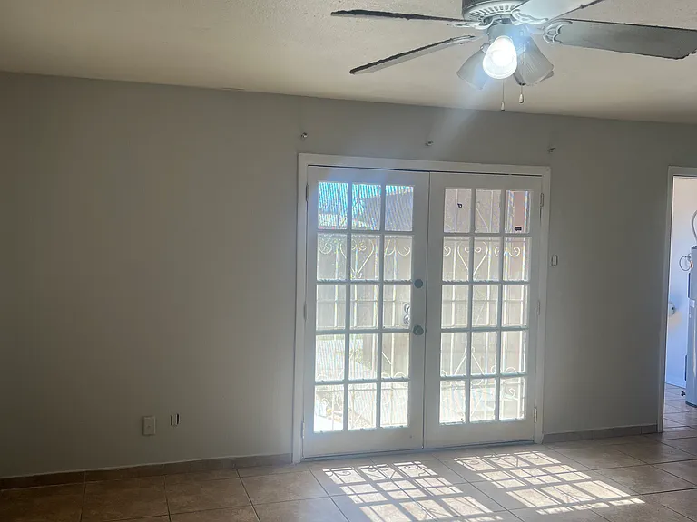 4023 W Reade Ave — Photo 15