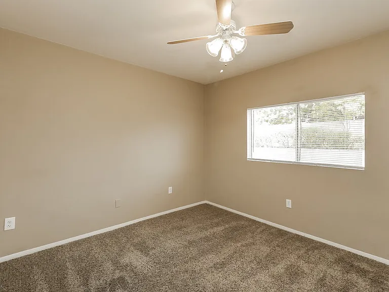 6332 W Laredo St — Photo 12