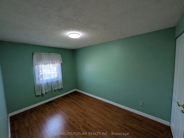 40 Longstaff Dr — Photo 13