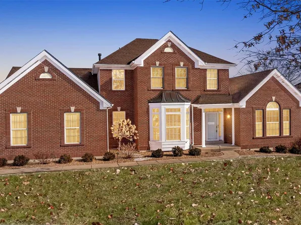 2628 Braemar Pkwy, Lake Saint Louis, MO 63367