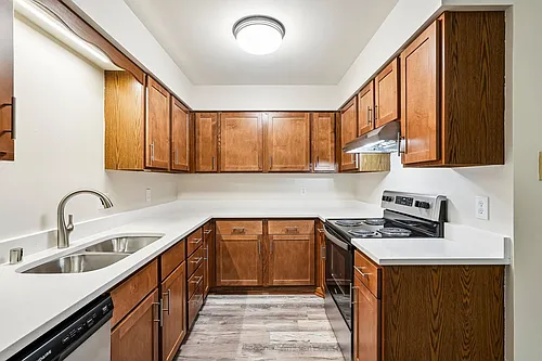 W194N16510 Eagle Dr Photo 1 W194N16510 Eagle Dr Photo 1