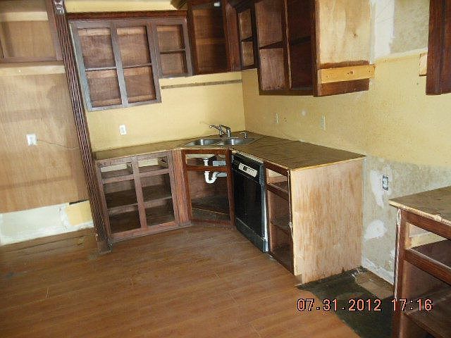 2nd image of 1208 N 5th St