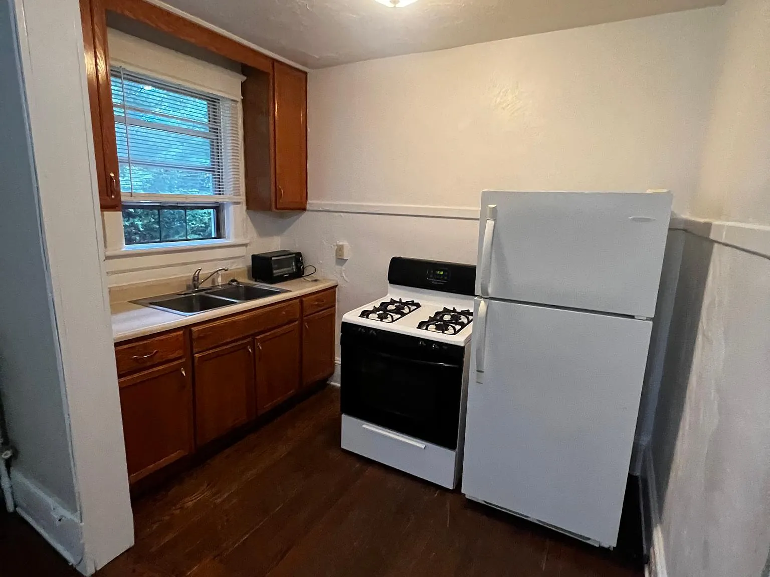 Studio, 350 sqft, $800 — Photo 4